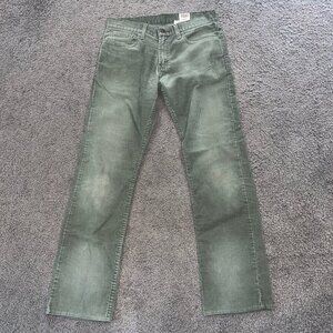 LEVI'S 514 Slim Straight Fit Green Corduroy in Sz. 32"x34" - 5 Pocket design EUC